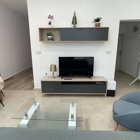 New Two Bedroom Flat Kamila On A Dwell Слима Екстериор снимка