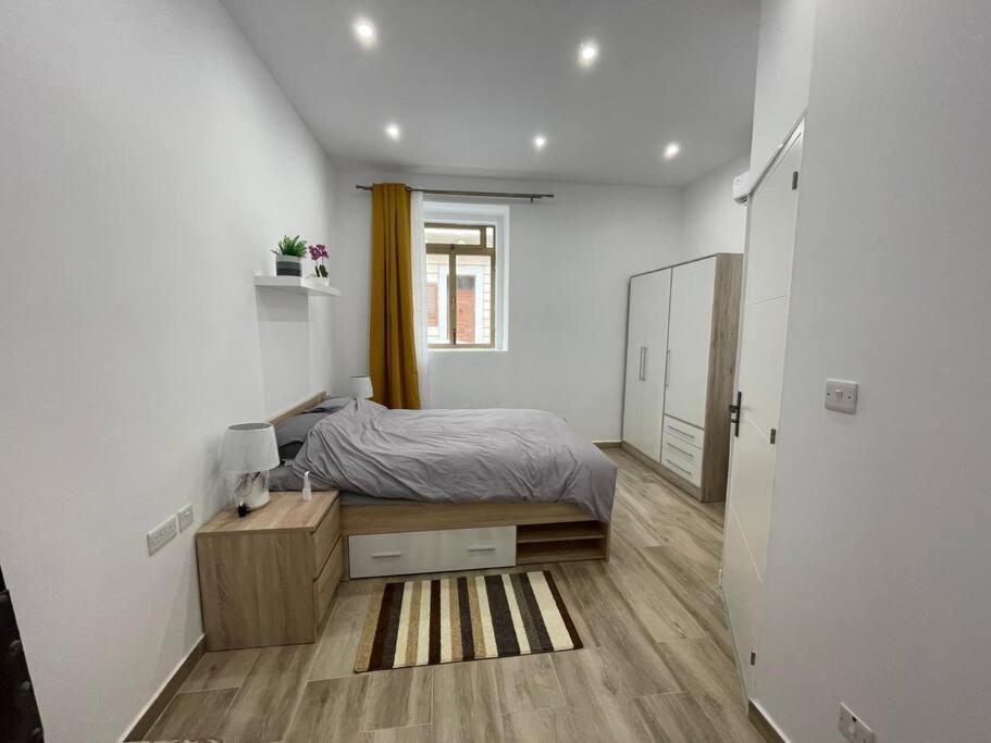 New Two Bedroom Flat Kamila On A Dwell Слима Екстериор снимка