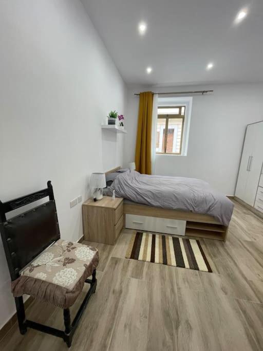 New Two Bedroom Flat Kamila On A Dwell Слима Екстериор снимка